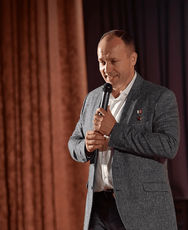 Александр  Мисуркин